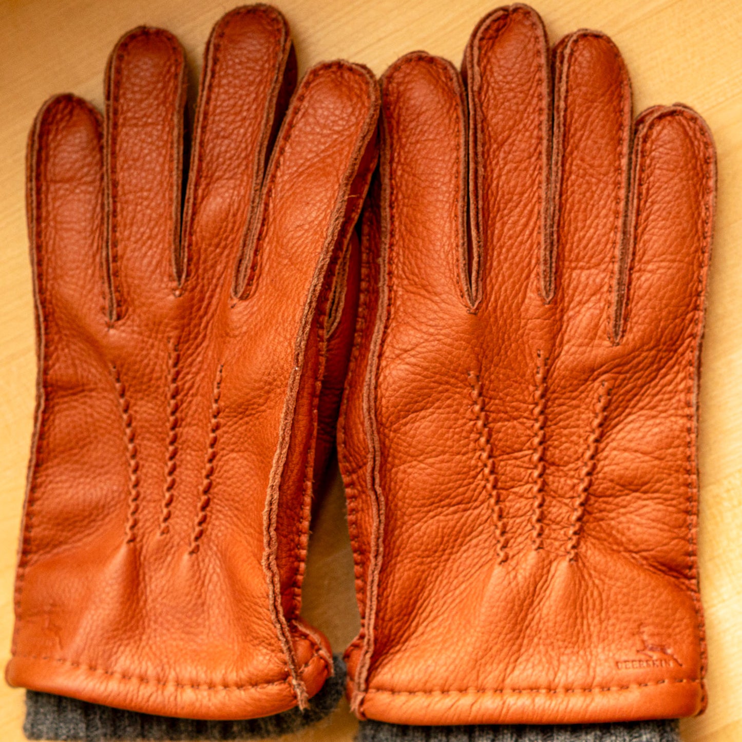 RECHERCHE - Gants en cuir authentiques 