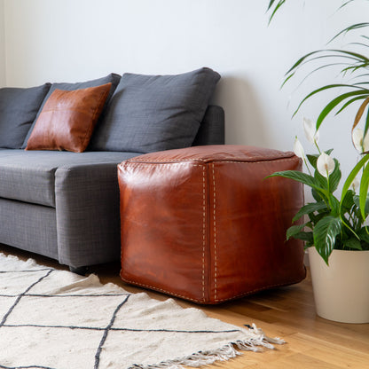 YETO - Pouf carré en cuir