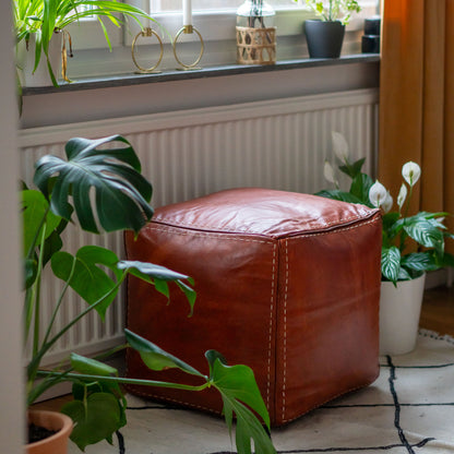YETO - Pouf carré en cuir