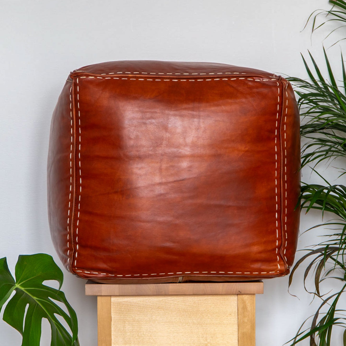 YETO - Pouf carré en cuir